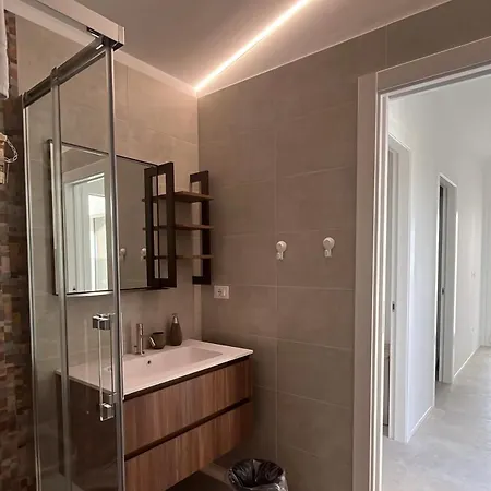 I Secolari Di Giulia Avola